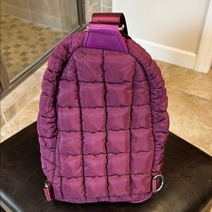 Katydid Puffer Crossbody